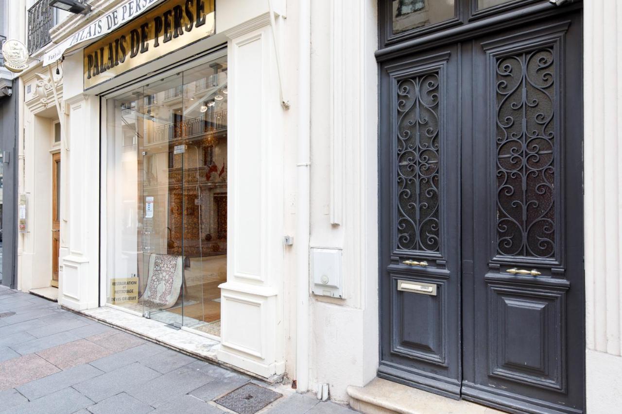 L'attique Des Artistes Yourhosthelper Apartamento *